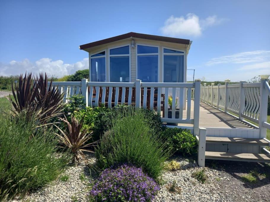 Bay View - Fantastic Views Of Whitsand Bay Torpoint Exterior photo